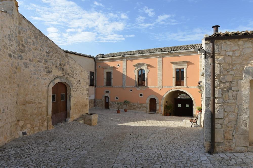 Relais Cimilla B&B Ragusa Dış mekan fotoğraf