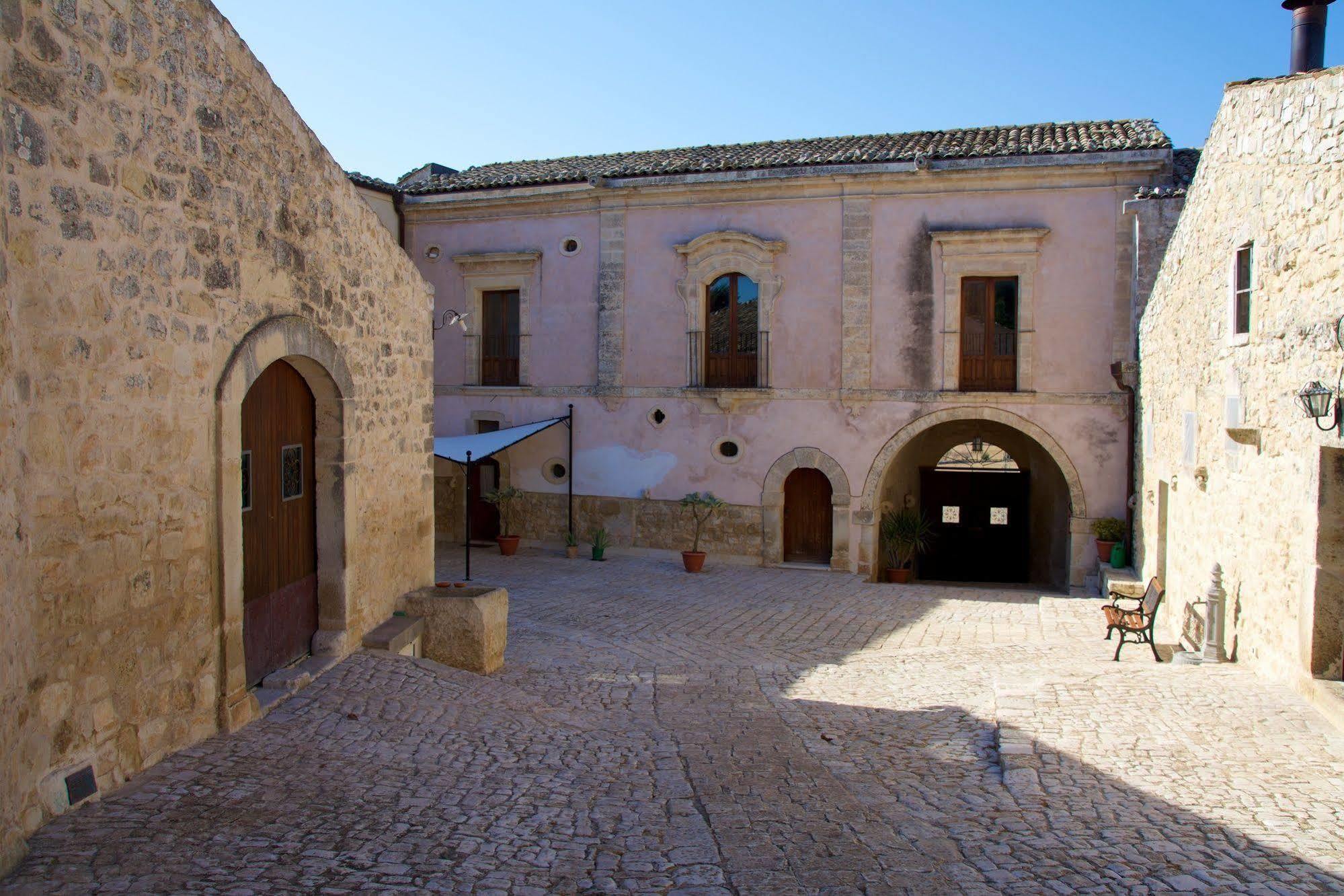Relais Cimilla B&B Ragusa Dış mekan fotoğraf
