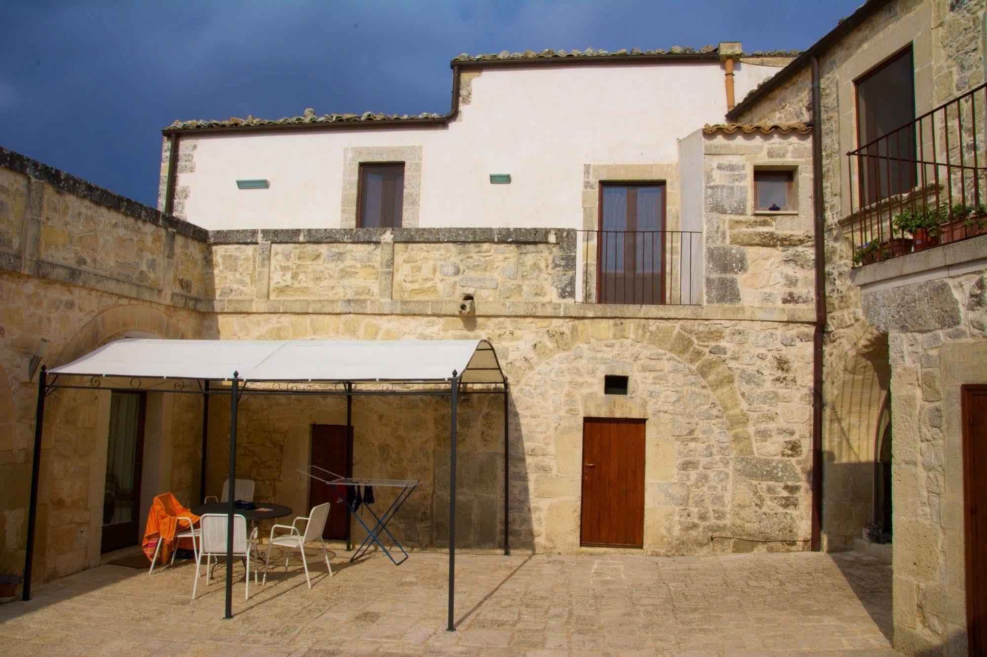Relais Cimilla B&B Ragusa Dış mekan fotoğraf